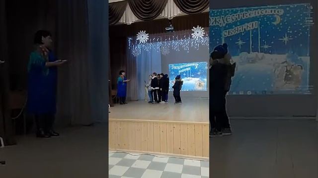 МЫ ПРИШЛИ ХРИСТА прославить! Хозяина с хозяюшкой поздравить.