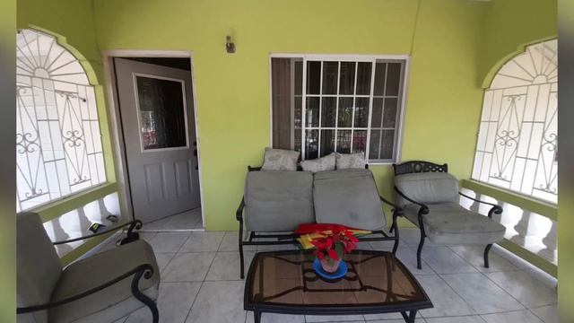 3 Bedrooms 2 Bathrooms, House for Sale at INGLEWOOD DRIVE, May Pen, Clarendon, Jamaica