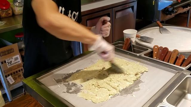 How to make Strawberry Cheesecake & Matcha Ice Cream Rolls - most oddly satisfying video ASMR