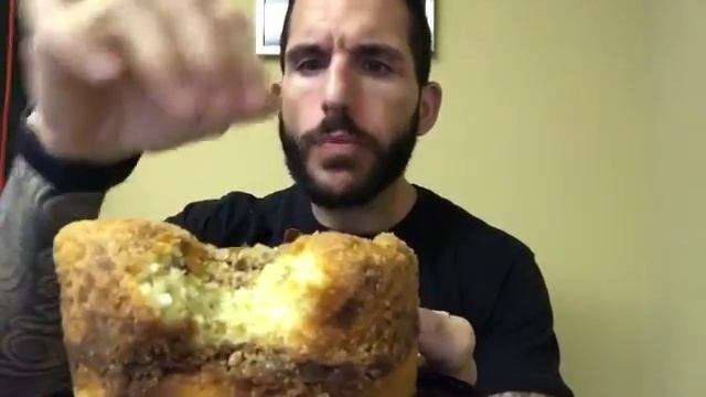 Fun Sized Review: Trader Joe's Cinnamon Coffee Cake