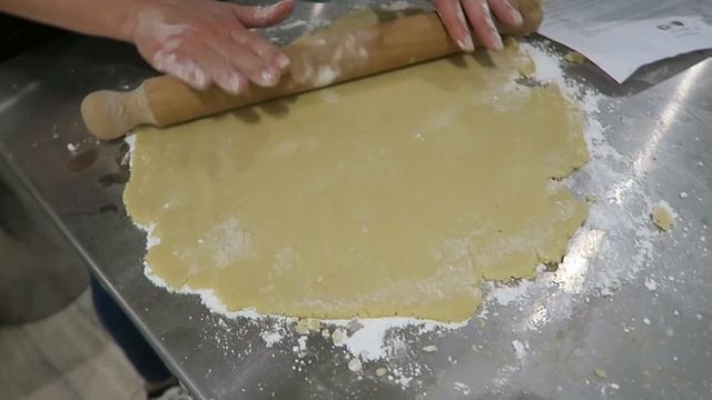 HOW NOT TO MAKE A GLUTEN FREE BATTENBERG CAKE | CAKE FAIL