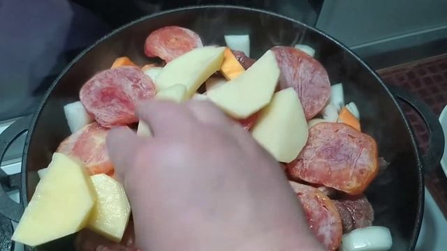 жаркое с говядиной