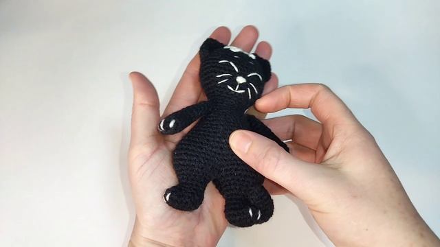 Черный котик крючком. Мастер-класс нужен?