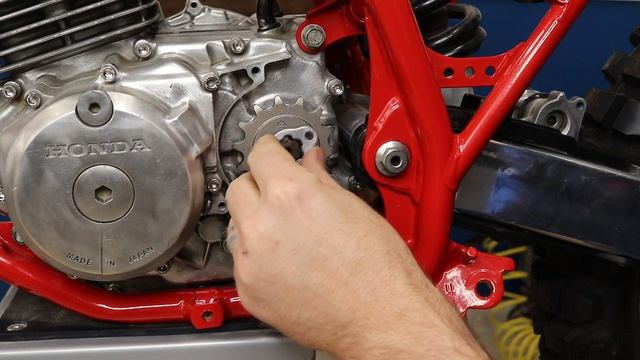 Assembly Part 4: XR250 Drive Chain and Component Install