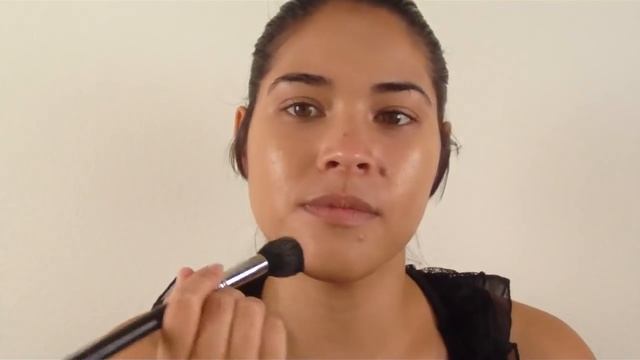 Beauty Basics: How to Apply Foundation with a Brush