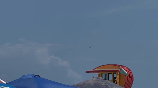 U.S. Air Force Rockwell B-1B Lancer “The Bone” | 2023 Air & Sea Show | Miami Beach | 4K60FPS