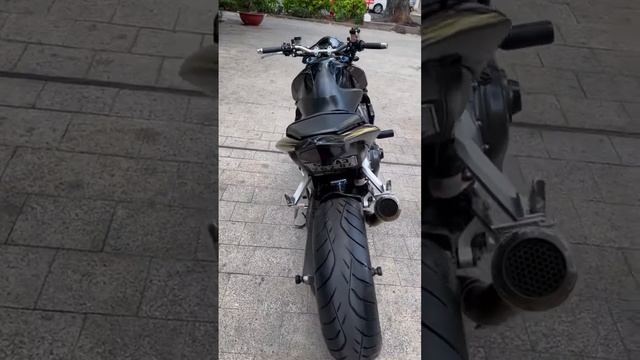 Honda CB1000R ABS nhập Ý date 2009 odo 30000km giá mềm xèo