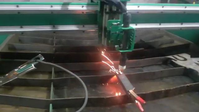 CNC plasma controlled with DDCS V3.1 and ohmic sensor for sheet metal recognition