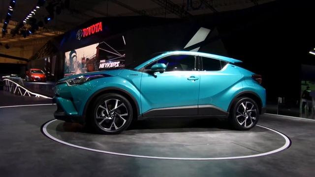 Toyota CHR Hybrid GIIAS 2017 (motoengine.com)