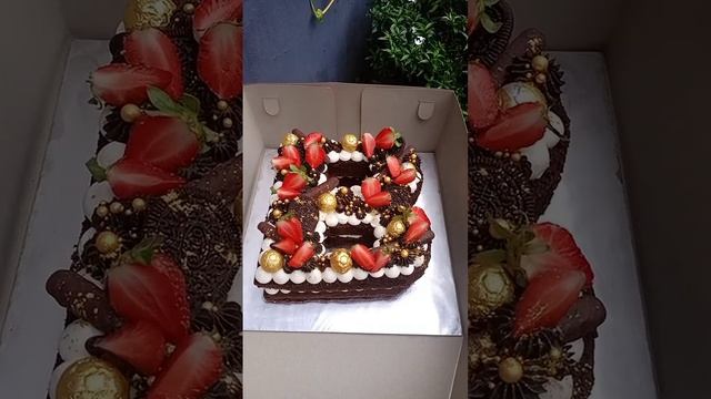 Latter cak kue ultah Huruf B#kueultahhuruf#kueulangtahun#kueulangtahuna#cake #birthdaycake#shorts