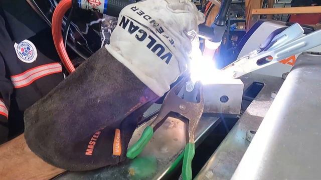 DIY 2JZ Timing Pointer! + Alternator Bracket Finished. My Aluminum Welding Needs Work😂