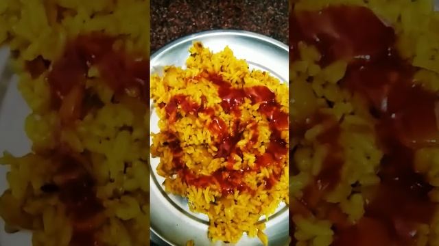 fried rice with ketchup      ketchup pasand h to like kro