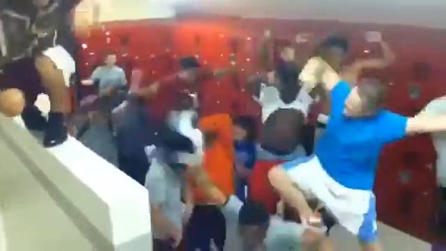 Lakeshore locker room Harlem shake