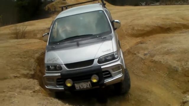 DELICA  OFF-ROAD