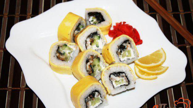 Сырный ролл с угрем и крем сыром