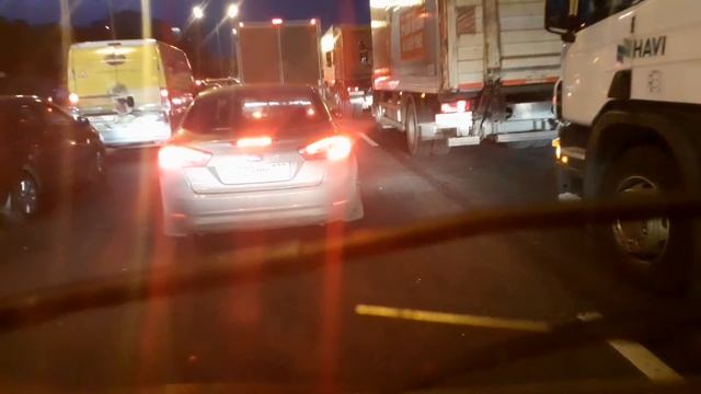 Алишер  по городо москва  ночь  пропка