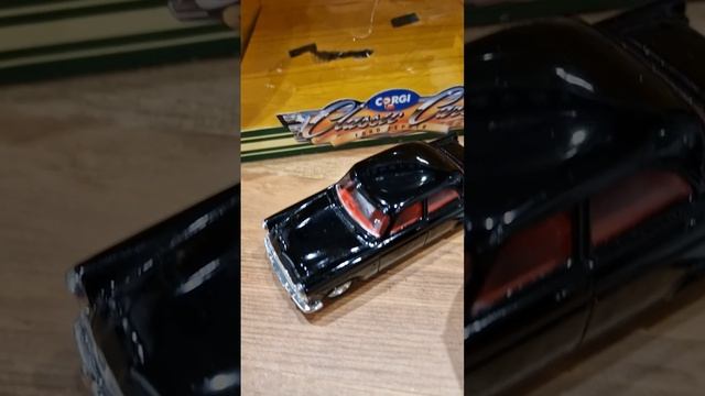 Модели автомобиля corgi Ford