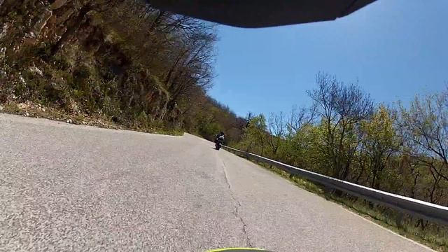 Passo del Diavolo (SS83) "Fox in action" (VFR800X) 25/04/2017