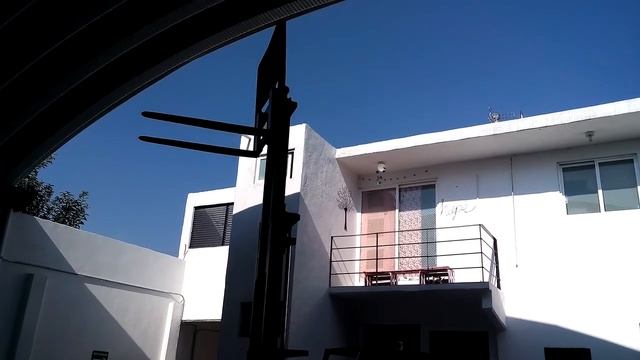 MONTACARGAS NISSAN COMO NUEVO