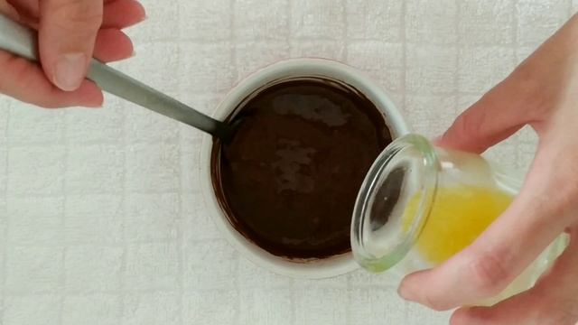 Brownie keto al microondas, EN 5 MINUTOS! Sin azúcar ni harina de ningún tipo.