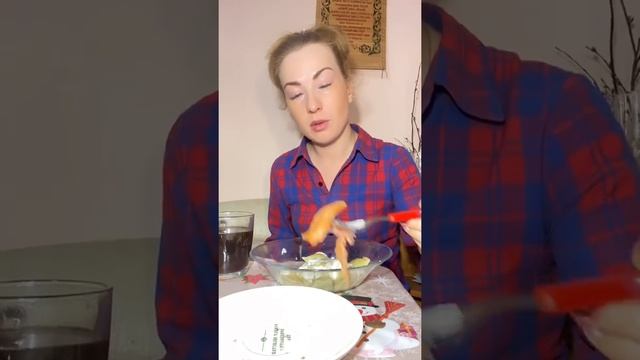 Мукбанг: вареники и семга. Взаимоотношения с сыном.