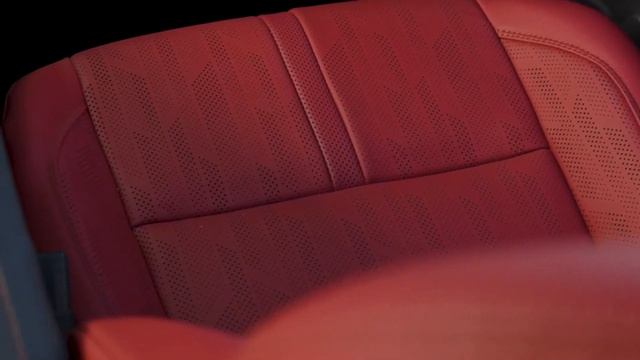2025 Toyota Camry XSE | Hybrid mit 232 PS AWD (technische Details, innen & außen usw.)