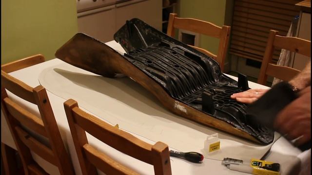 Ugliest motorcycle seat can be recovered ( VFR750 RC36) from Deano's "Garage"