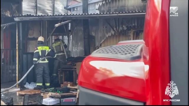 В Черкесске ликвидирован пожар на Центральном городском рынке