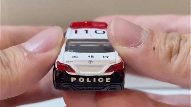 (開封)TOMICA PREMIUM No.10 Toyota Crown Police Car | トヨタ クラウン パトロールカー