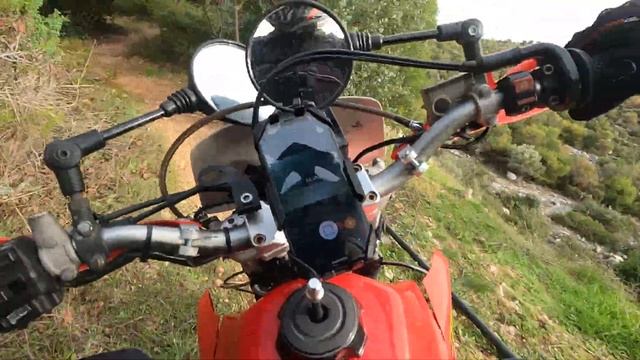 XR650R  single track (short cut)