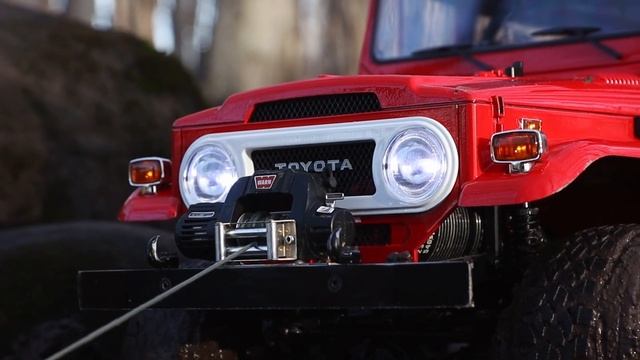 Land Cruiser FJ40 #1 - STUCK in the MUD / RC4WD Gelande II
