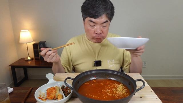 아재요~ 오늘은 신라면 더레드 부수기!! Shin Ramyun the red Mukbang ASMR