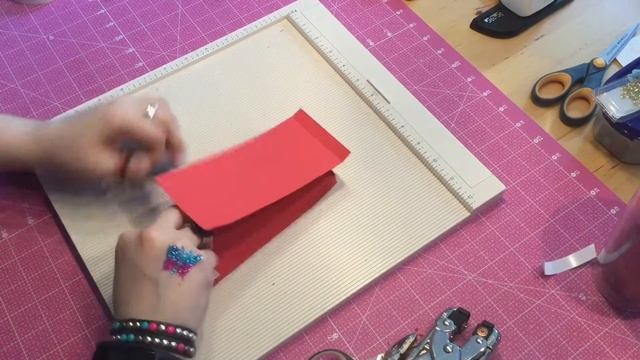 File Folder Flipbook Purse Tutorial