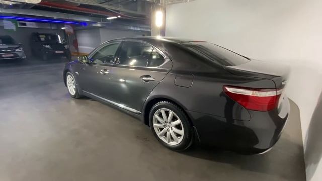 Lexus LS 460