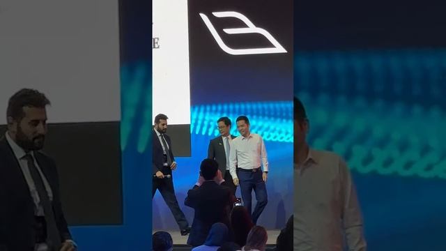 Вот так проходит награждение в Дубаи, Binghatti