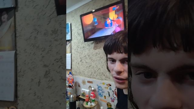 Я смотрю новогодние Фиксики