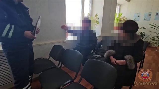 Полицейские Красноярского края установили личность водителя, допустившего наезд на 12-летнюю девочку