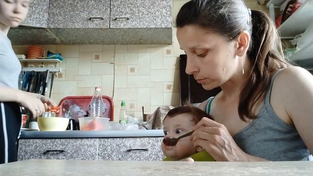 Не вкусно, мама! Готовлю. Мороженое по-новому. Возмутительный Артем!!!