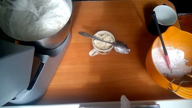 Сливочный крем для торта,  простой рецепт крема