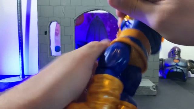 Marvel Legends Deluxe Thanos "Infinity Gauntlet" Action Figure Review