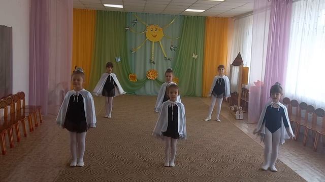 танец"Аист на крыше".