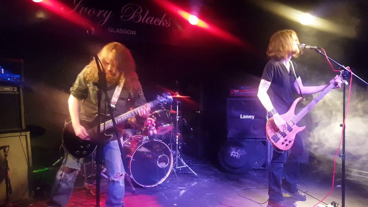 Aye-aye (Glasgow, Scotland) 3 December 2016 @ ivory blacks.