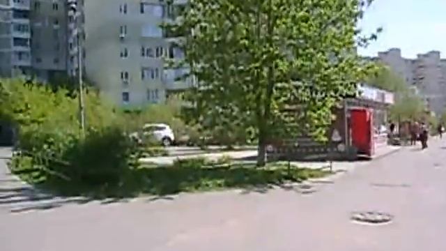 Сдается в аренду часть киоска площадью 10кв.м. по адресу ул. Драгоманова, 11