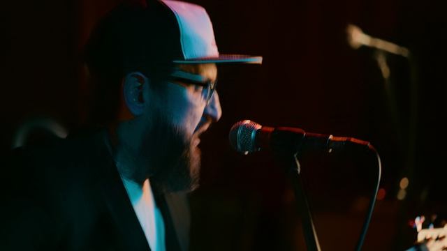 Когда мирных людей объединяет война - Валерий Полянкин