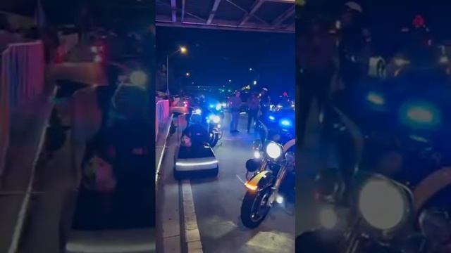 🇺🇸🔥  Во Флориде мужчину ловил целый отряд полицейских, теперь таких новостей не увидим.
