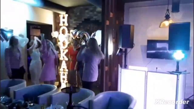 Песня "Кружит" Ведущая и исполнитель Яна Василенькая +79251104256