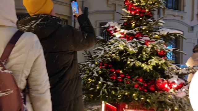 Прогулка по новогодней Москве 2025