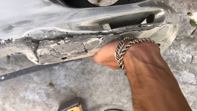 Começando a restauração do para-choque da Subaru Impreza #1