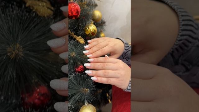 Стемпинг со стразами.