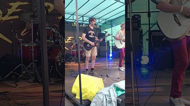 Группа YagoToff на музыкальном фестивале: https://vk.com/bereg_rock